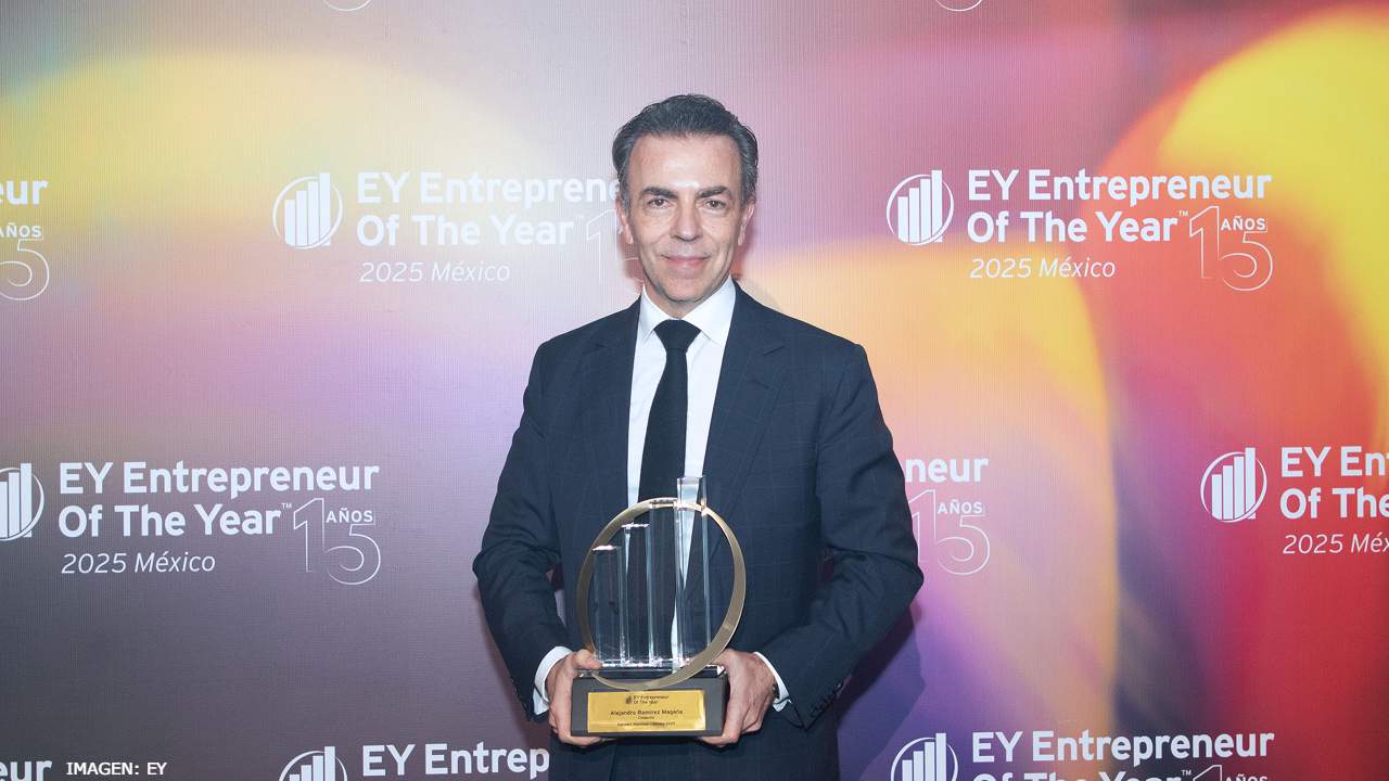 Alejandro Ramírez, entre los empresarios mexicanos del año de EY