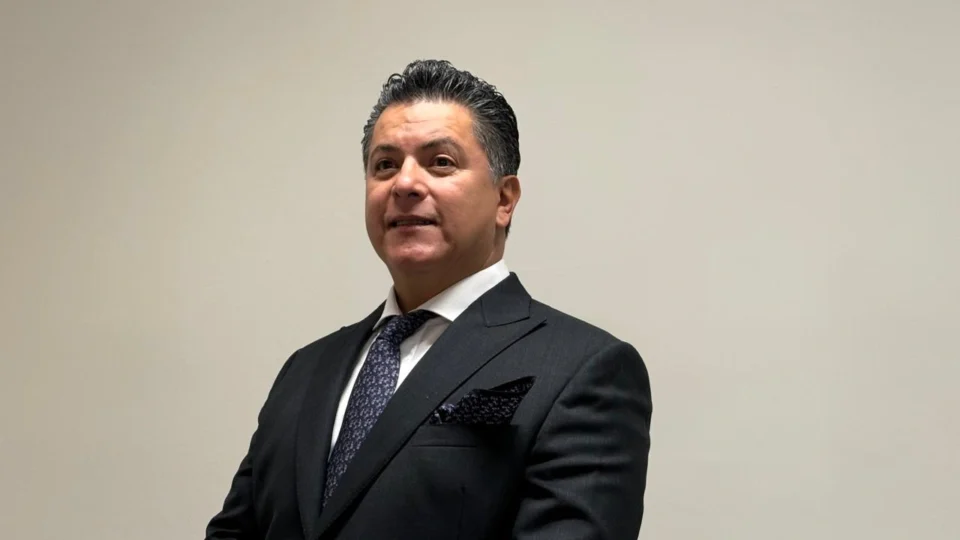 Antes de firmar tu franquicia, prende las luces