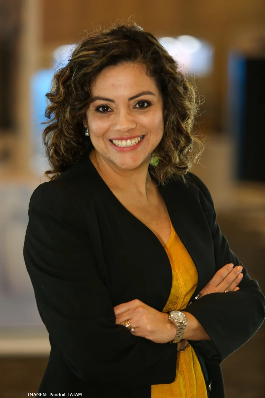 Al hablar de liderazgo femenino en TI, Sandra Matus, directora de Marketing de Panduit LATAM, opina:  “Estamos viendo un cambio claro en la industria. Cada vez más mujeres asumen roles técnicos y estratégicos porque el sector valora las habilidades, la preparación y la visión”.