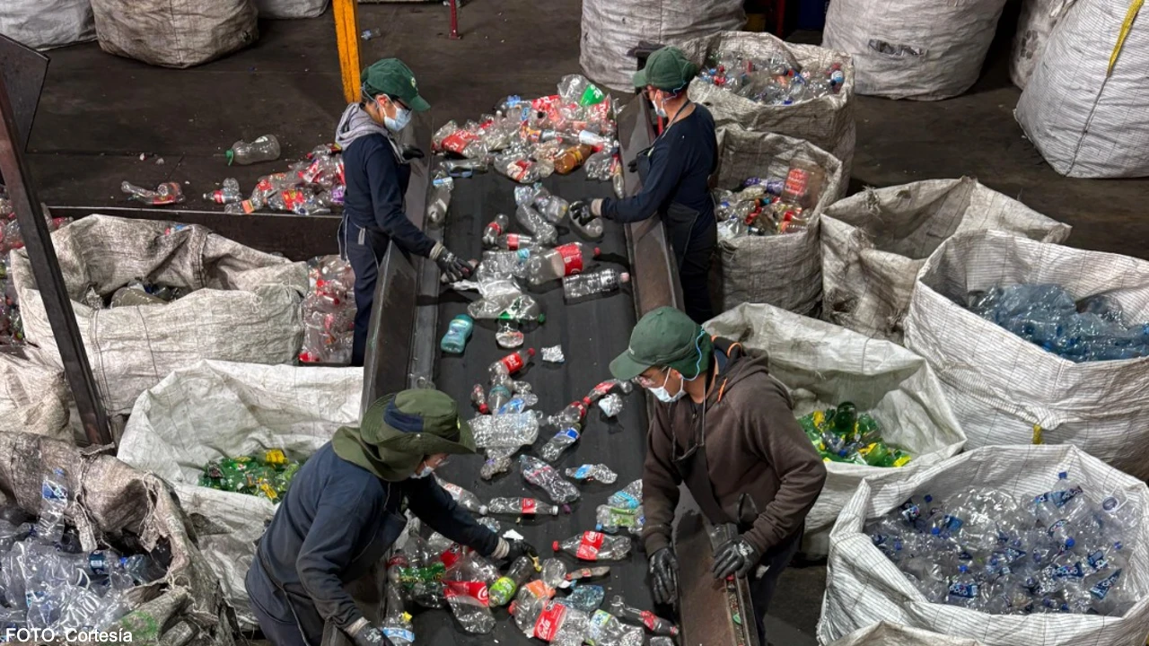 FEMSA impulsa el reciclaje al recolectar más de 123 mil toneladas de PET
