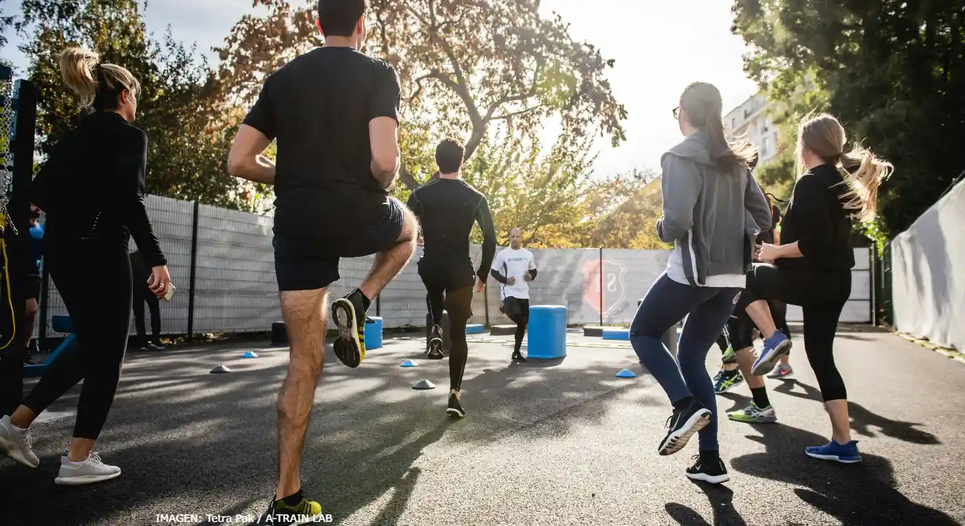 Las bebidas con proteína listas para consumir ya no se limita al desempeño deportivo, ahora también forman parte de la alimentación de personas que desean mantener masa muscular, favorecer la recuperación física o conservar niveles estables de energía durante el día.